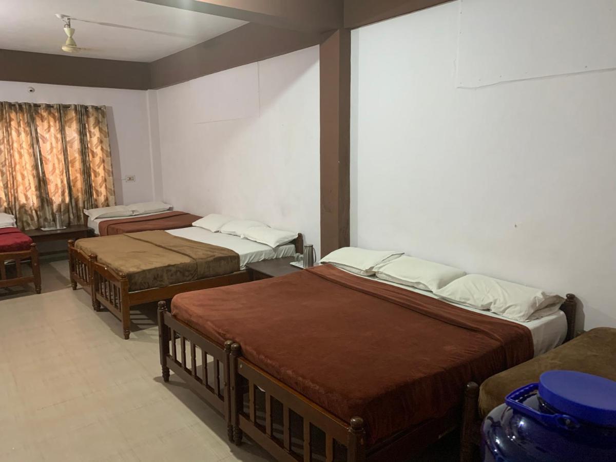 Hotel CAVERI inn Madikeri Exterior foto