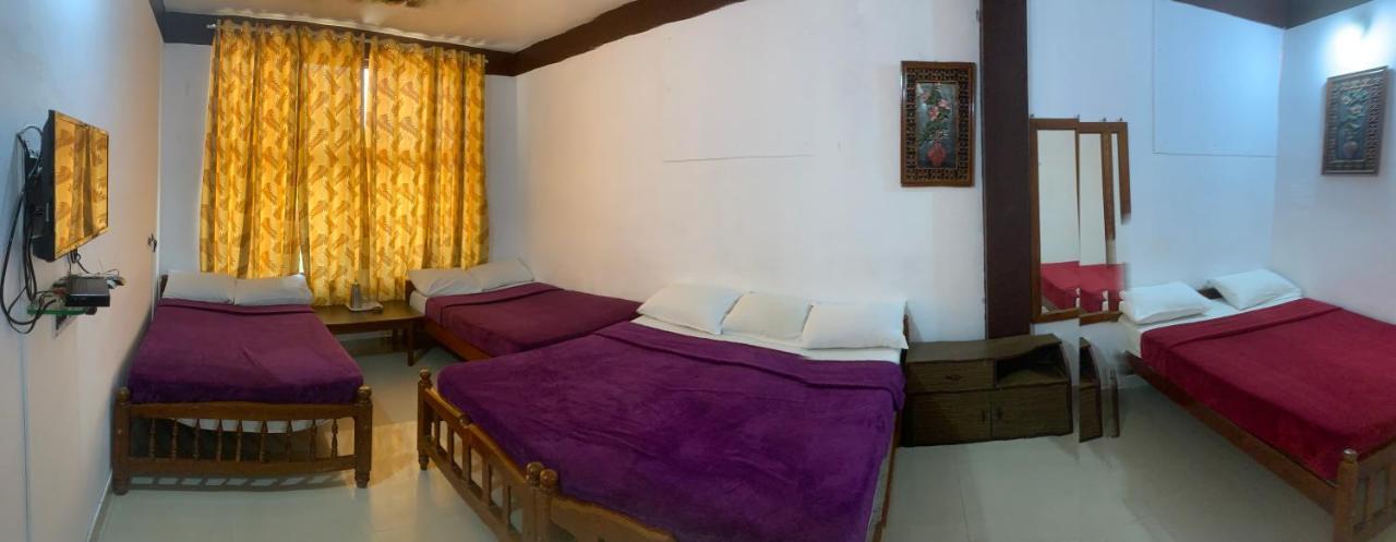 Hotel CAVERI inn Madikeri Exterior foto