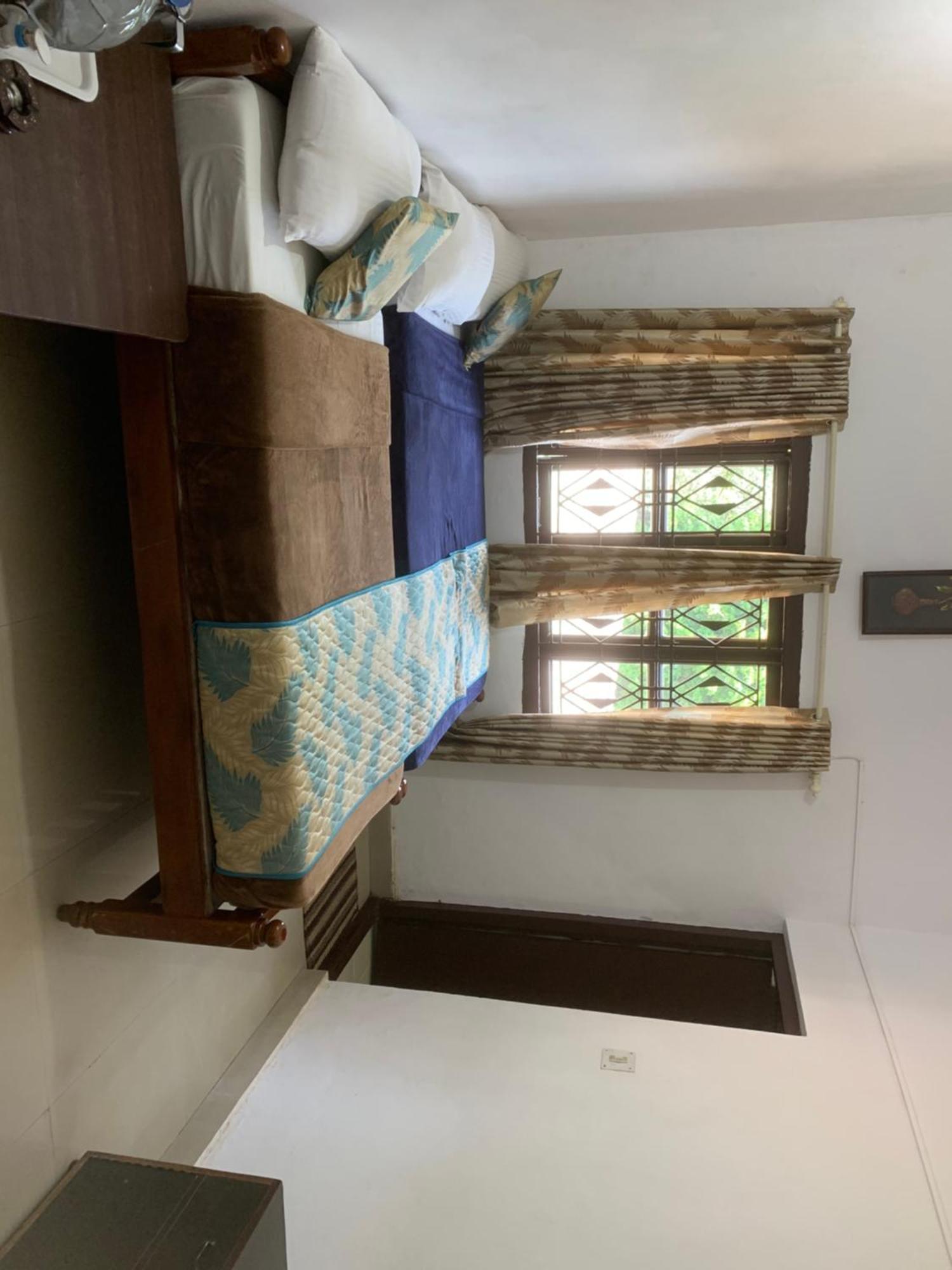 Hotel CAVERI inn Madikeri Exterior foto