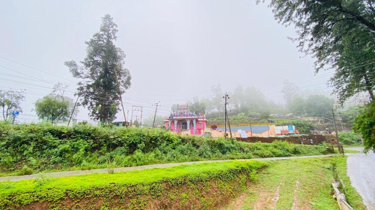 Hotel CAVERI inn Madikeri Exterior foto