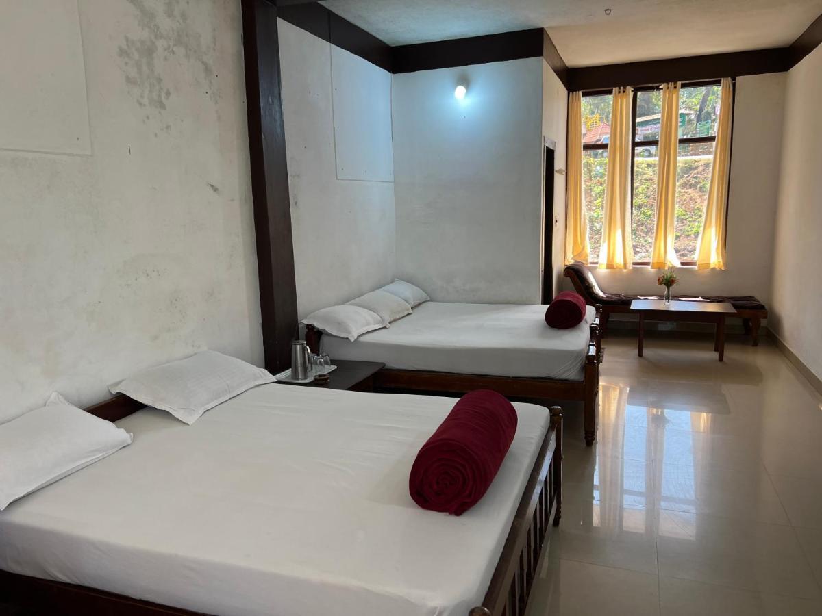 Hotel CAVERI inn Madikeri Exterior foto