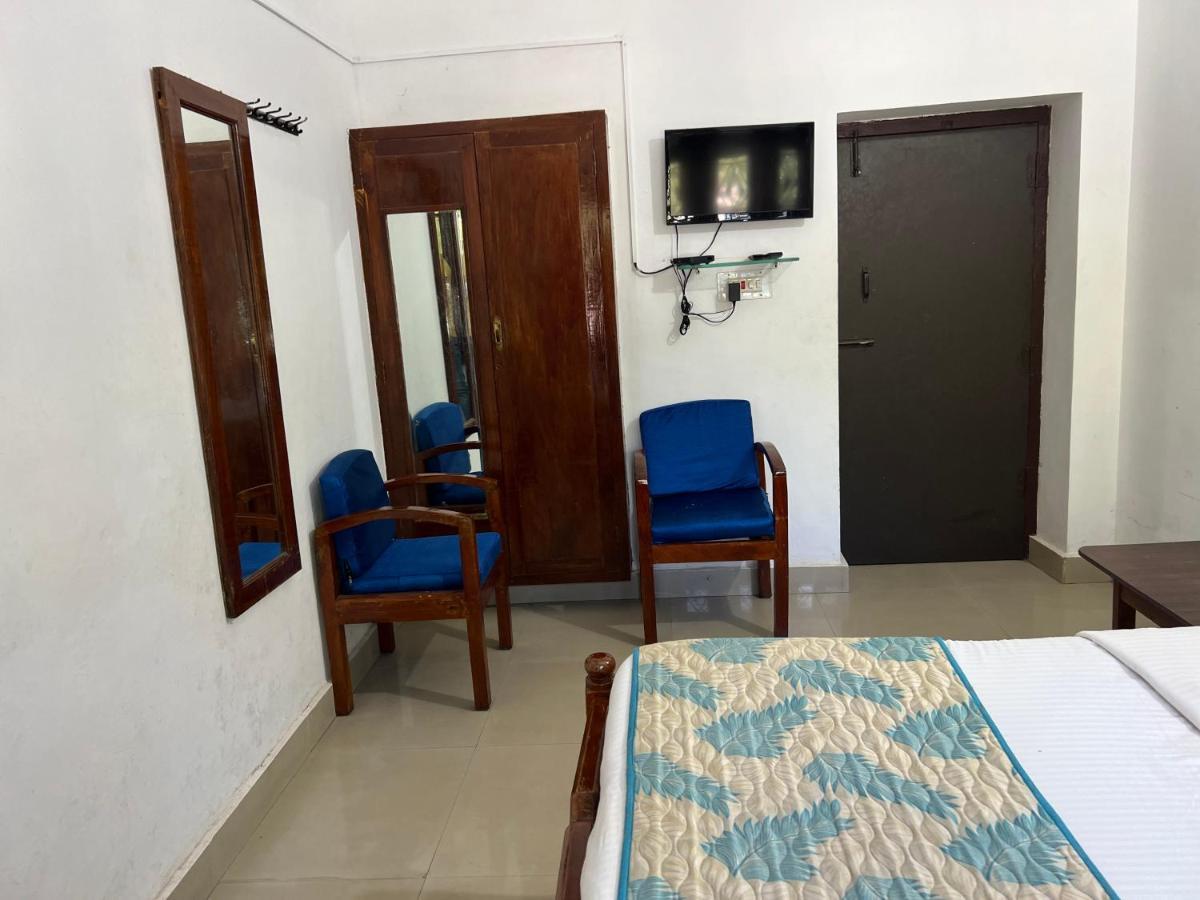 Hotel CAVERI inn Madikeri Exterior foto