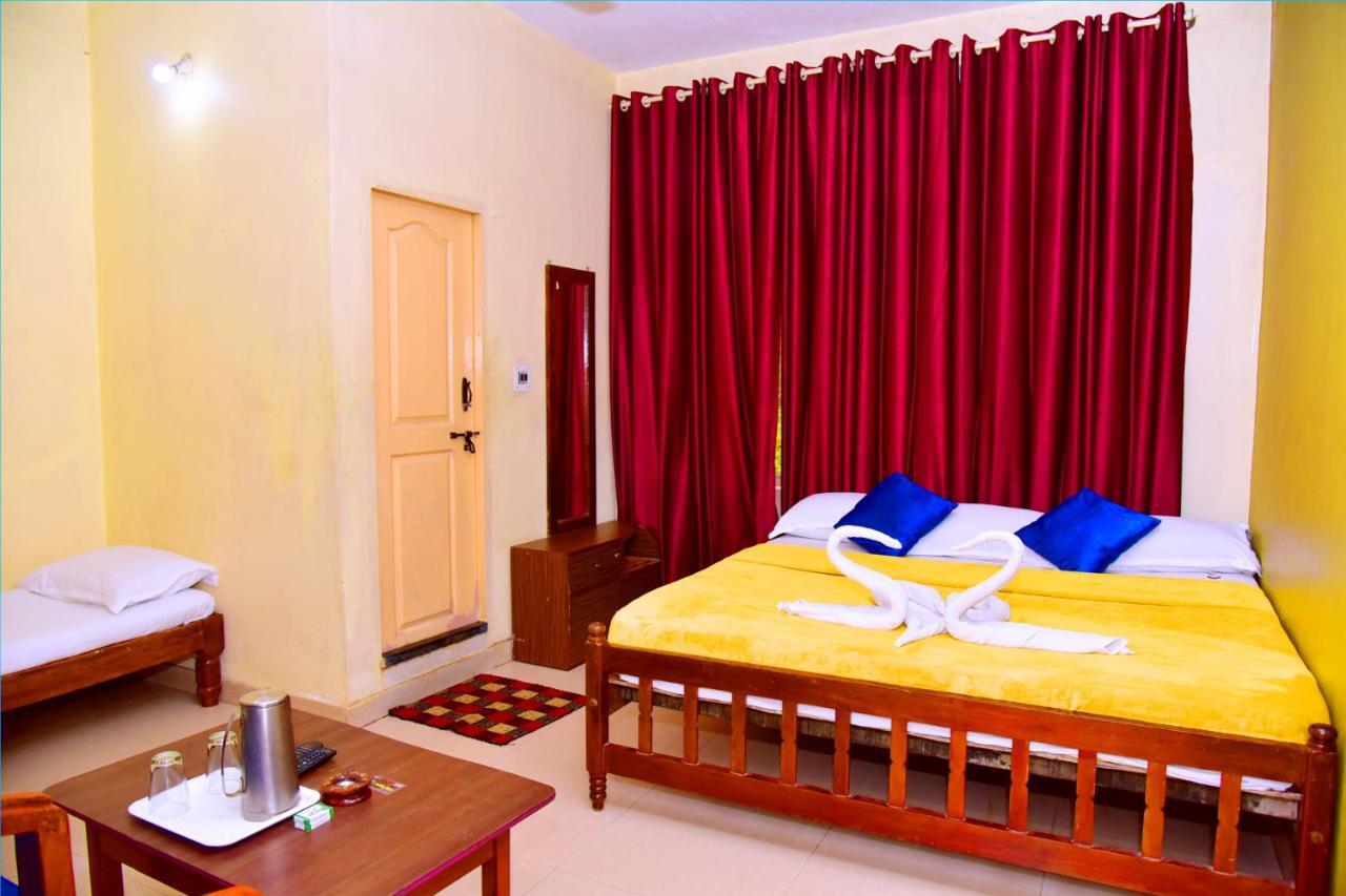 Hotel CAVERI inn Madikeri Exterior foto