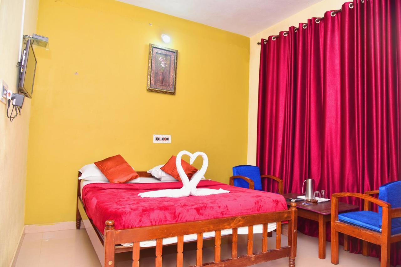 Hotel CAVERI inn Madikeri Exterior foto